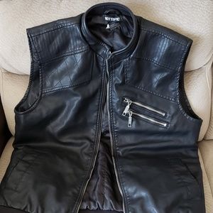 Black Hot Topic Vest